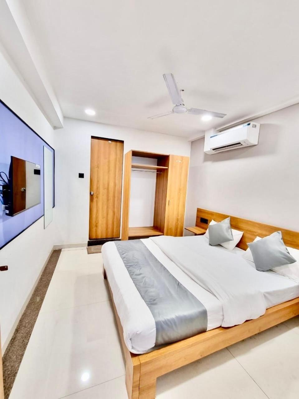 Sigma Inn By Nexottel Bhatha Buitenkant foto